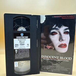 Innocent Blood - VHS - Anne Parillaud - Robert Loggia - Anthony LaPaglia